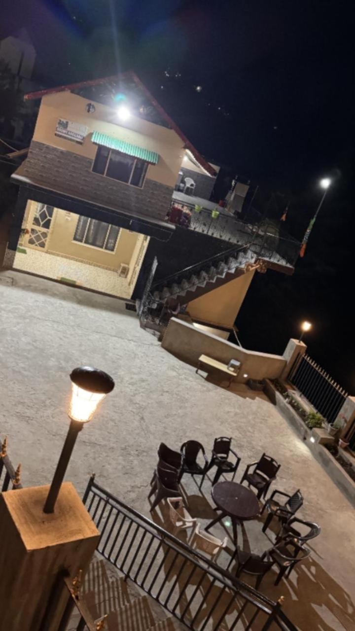 Aditya Homestay Dalhousie Zewnętrze zdjęcie