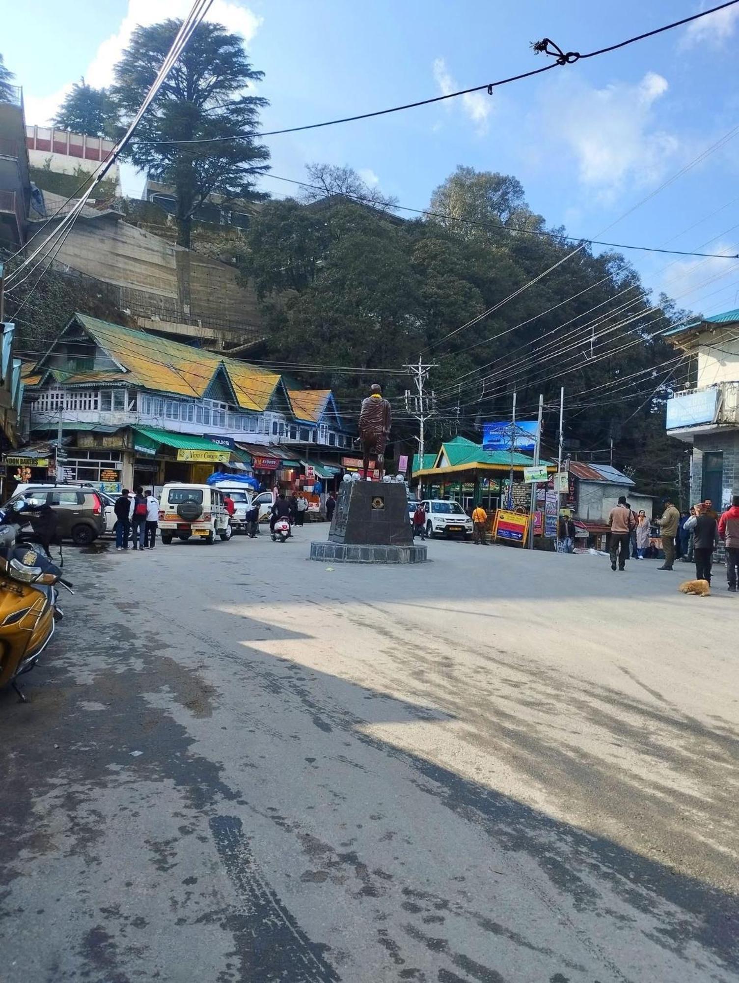 Aditya Homestay Dalhousie Zewnętrze zdjęcie