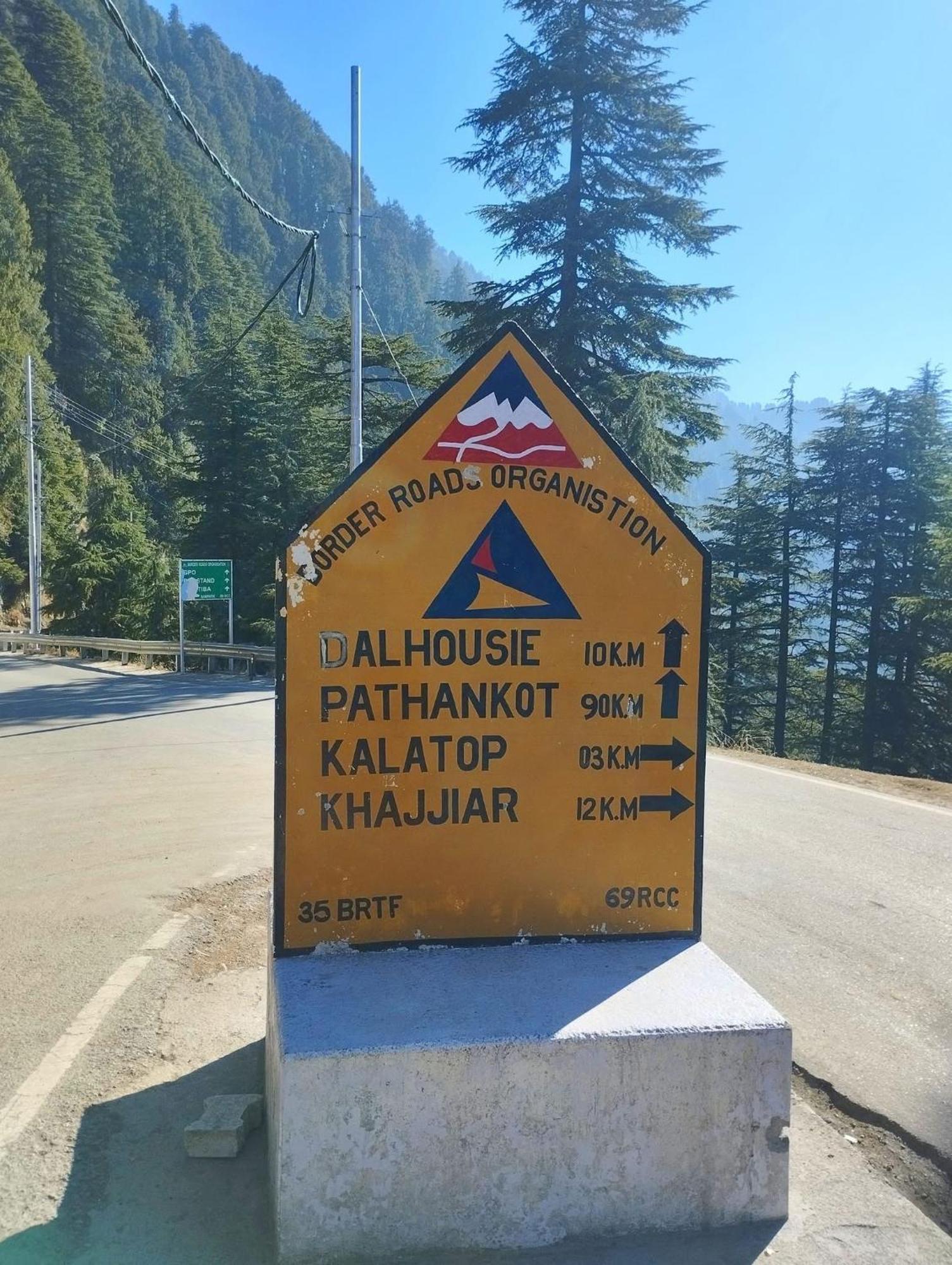 Aditya Homestay Dalhousie Zewnętrze zdjęcie