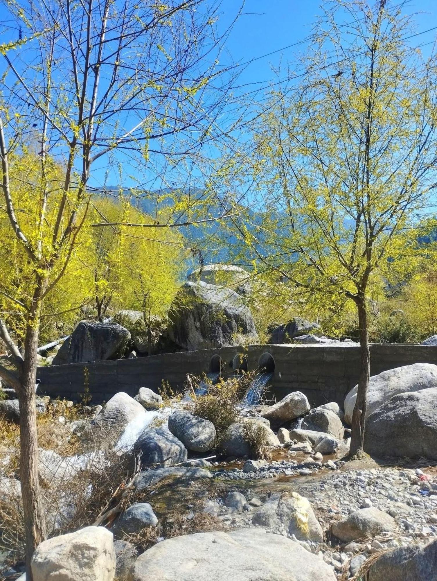 Aditya Homestay Dalhousie Zewnętrze zdjęcie