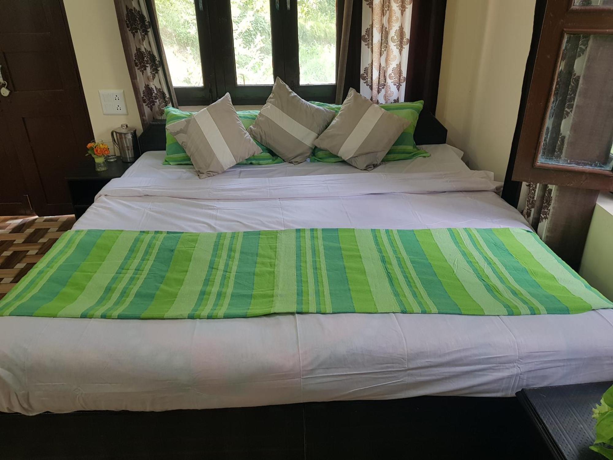 Aditya Homestay Dalhousie Zewnętrze zdjęcie