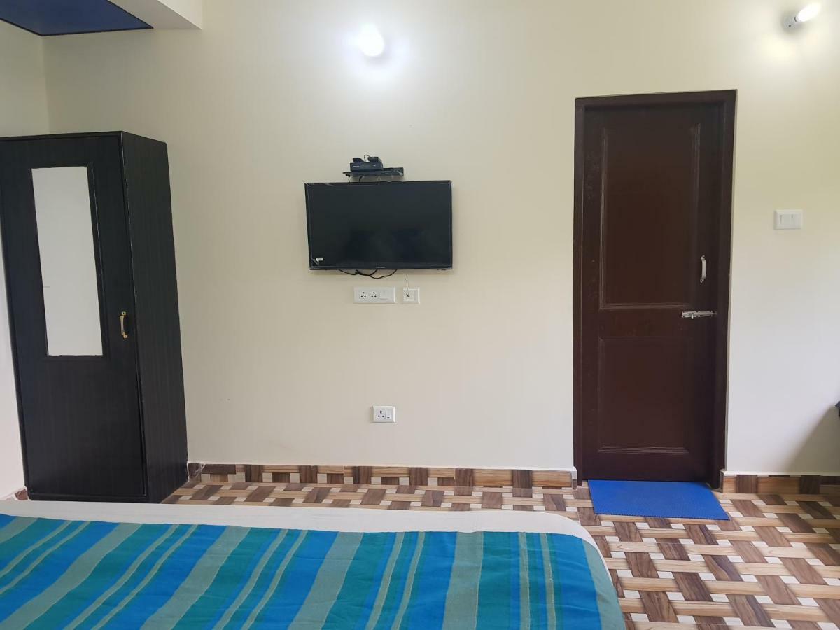 Aditya Homestay Dalhousie Zewnętrze zdjęcie